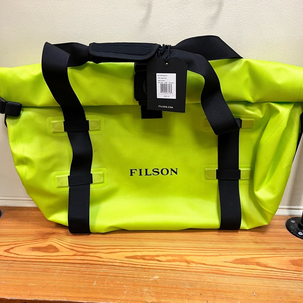 Filson Dry Medium Duffle